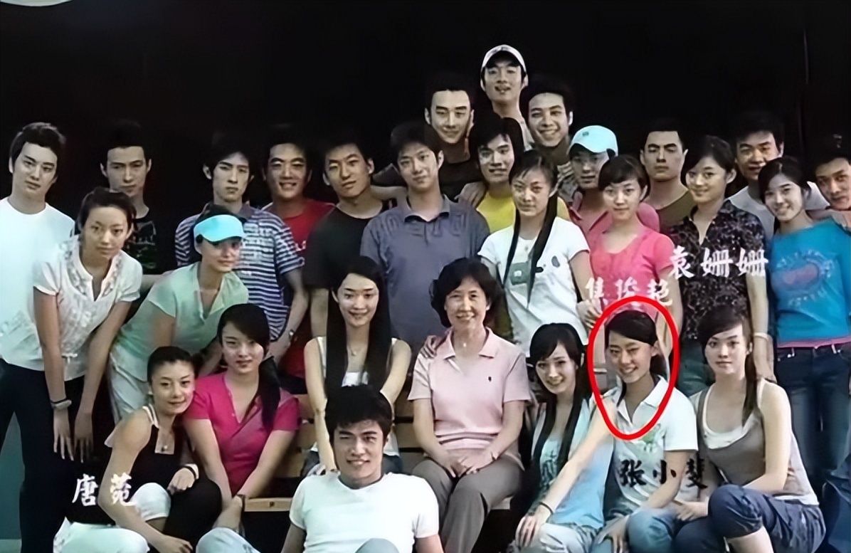 张小斐的“落魄”,是娱乐圈的“悲哀”休闲区蓝鸢梦想 - Www.slyday.coM 张小斐的“落魄”,是娱乐圈的“悲哀”休闲区蓝鸢梦想 - Www.slyday.coM