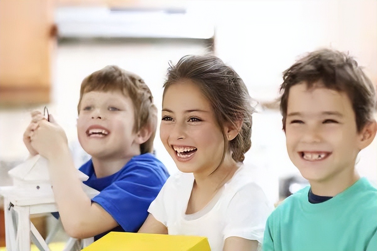 孩子太调皮总是想要发火,父母不要这样,试试这个方法休闲区蓝鸢梦想 - Www.slyday.coM 孩子太调皮总是想要发火,父母不要这样,试试这个方法休闲区蓝鸢梦想 - Www.slyday.coM