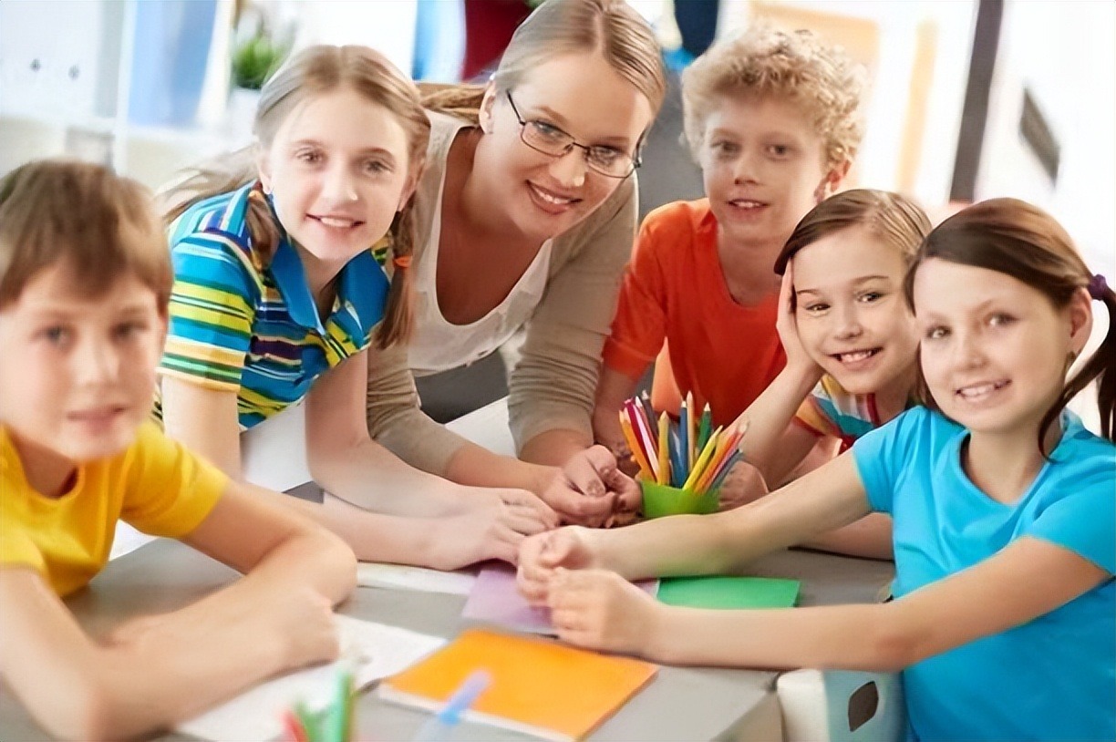 孩子太调皮总是想要发火,父母不要这样,试试这个方法休闲区蓝鸢梦想 - Www.slyday.coM 孩子太调皮总是想要发火,父母不要这样,试试这个方法休闲区蓝鸢梦想 - Www.slyday.coM