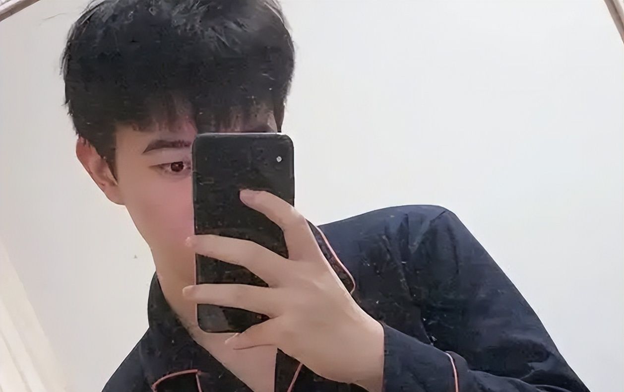 韩涵再创巅峰第一神话,虽时隔几十分钟被抢走,但仍旧欢乐无比休闲区蓝鸢梦想 - Www.slyday.coM 韩涵再创巅峰第一神话,虽时隔几十分钟被抢走,但仍旧欢乐无比休闲区蓝鸢梦想 - Www.slyday.coM