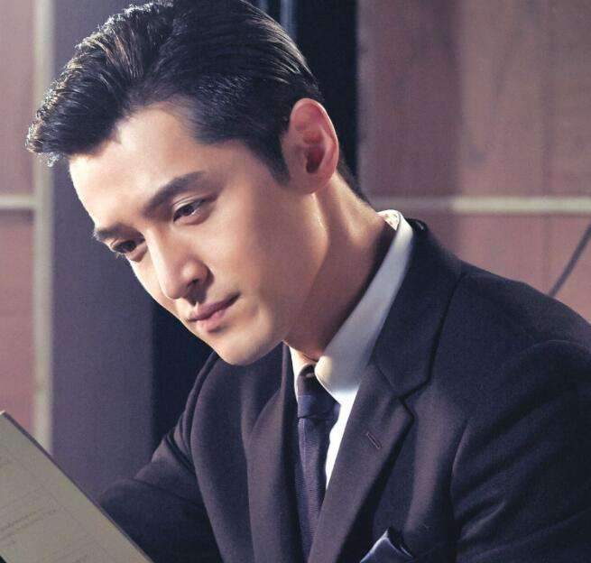 40岁胡歌成功考取C6驾照!可驾驶房车,16年前曾遭遇严重车祸休闲区蓝鸢梦想 - Www.slyday.coM 40岁胡歌成功考取C6驾照!可驾驶房车,16年前曾遭遇严重车祸休闲区蓝鸢梦想 - Www.slyday.coM