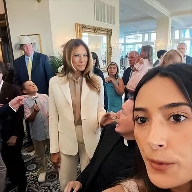 梅拉尼娅罕见正式亮相！穿米色套装依然美，完胜北约峰会的夫人们休闲区蓝鸢梦想 - Www.slyday.coM