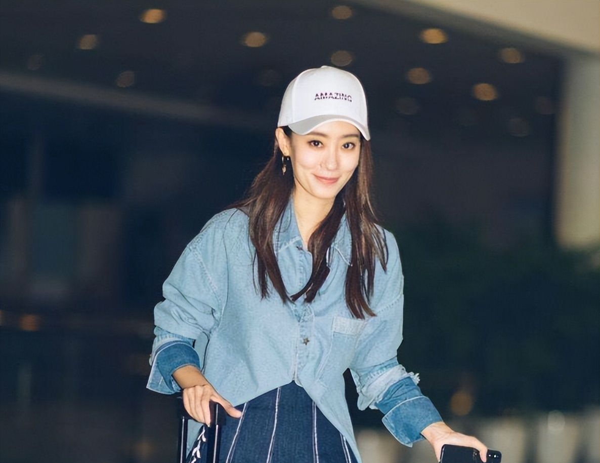 张小斐的“落魄”,是娱乐圈的“悲哀”休闲区蓝鸢梦想 - Www.slyday.coM 张小斐的“落魄”,是娱乐圈的“悲哀”休闲区蓝鸢梦想 - Www.slyday.coM