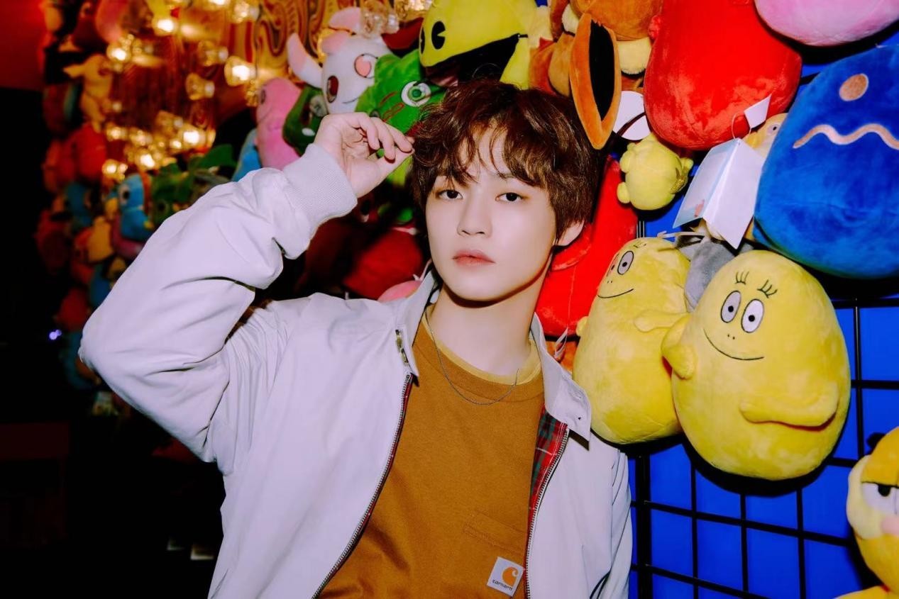 毕业季来临 人气偶像黄仁俊、钟辰乐邀你一路“绿色”前行休闲区蓝鸢梦想 - Www.slyday.coM 毕业季来临 人气偶像黄仁俊、钟辰乐邀你一路“绿色”前行休闲区蓝鸢梦想 - Www.slyday.coM