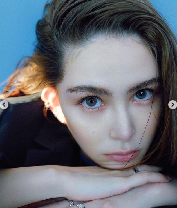 昆凌三胎后正式复出工作周杰伦点赞同时分享自己工作状态