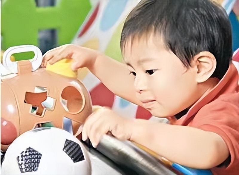 孩子太调皮总是想要发火,父母不要这样,试试这个方法休闲区蓝鸢梦想 - Www.slyday.coM 孩子太调皮总是想要发火,父母不要这样,试试这个方法休闲区蓝鸢梦想 - Www.slyday.coM