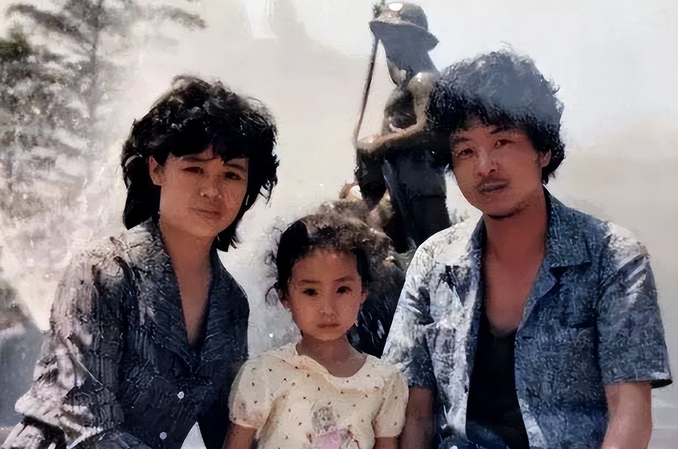 张小斐的“落魄”,是娱乐圈的“悲哀”休闲区蓝鸢梦想 - Www.slyday.coM 张小斐的“落魄”,是娱乐圈的“悲哀”休闲区蓝鸢梦想 - Www.slyday.coM