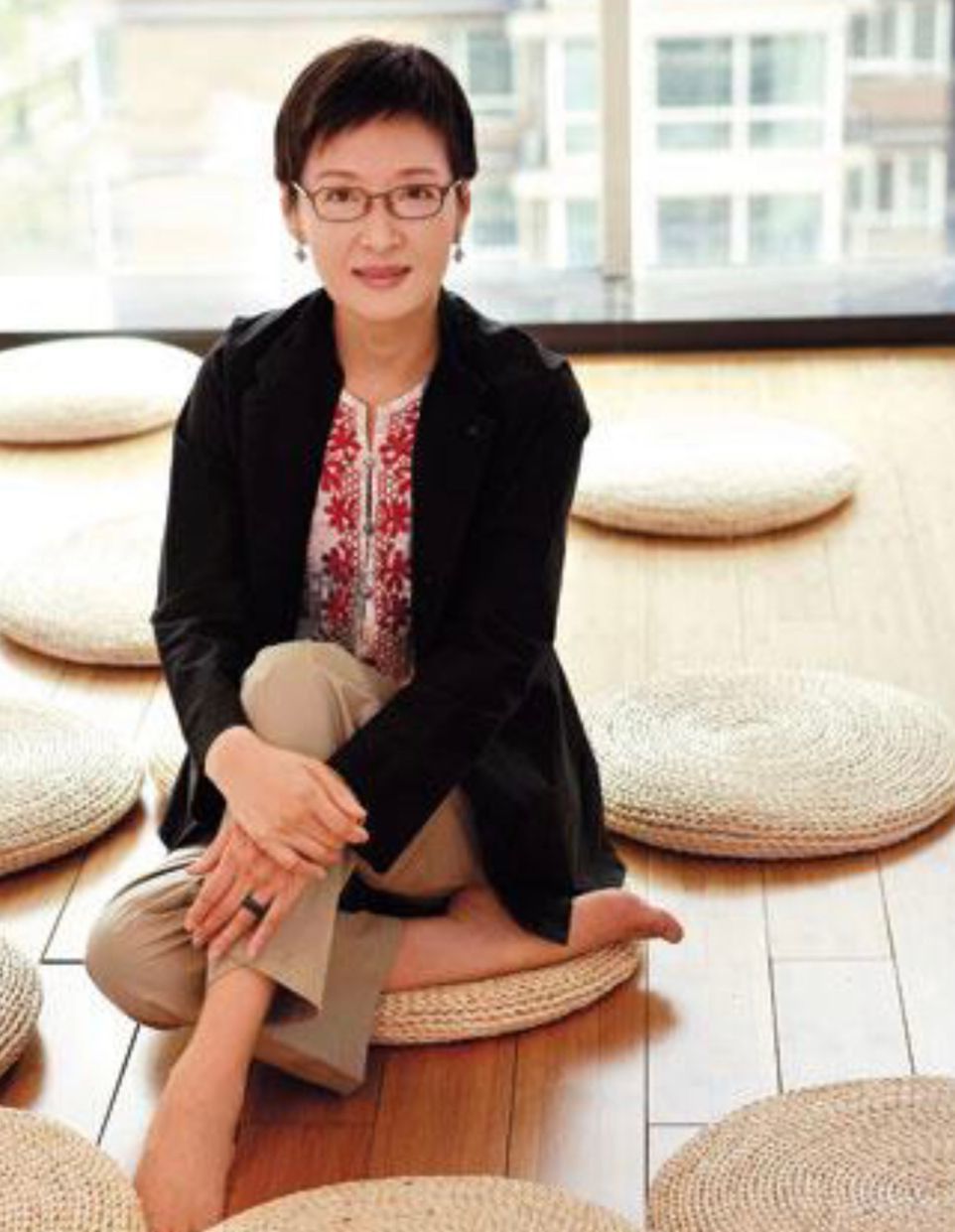 看到69岁胡因梦才明白:真正优雅老去的女人,不用扮嫩更有气质休闲区蓝鸢梦想 - Www.slyday.coM 看到69岁胡因梦才明白:真正优雅老去的女人,不用扮嫩更有气质休闲区蓝鸢梦想 - Www.slyday.coM