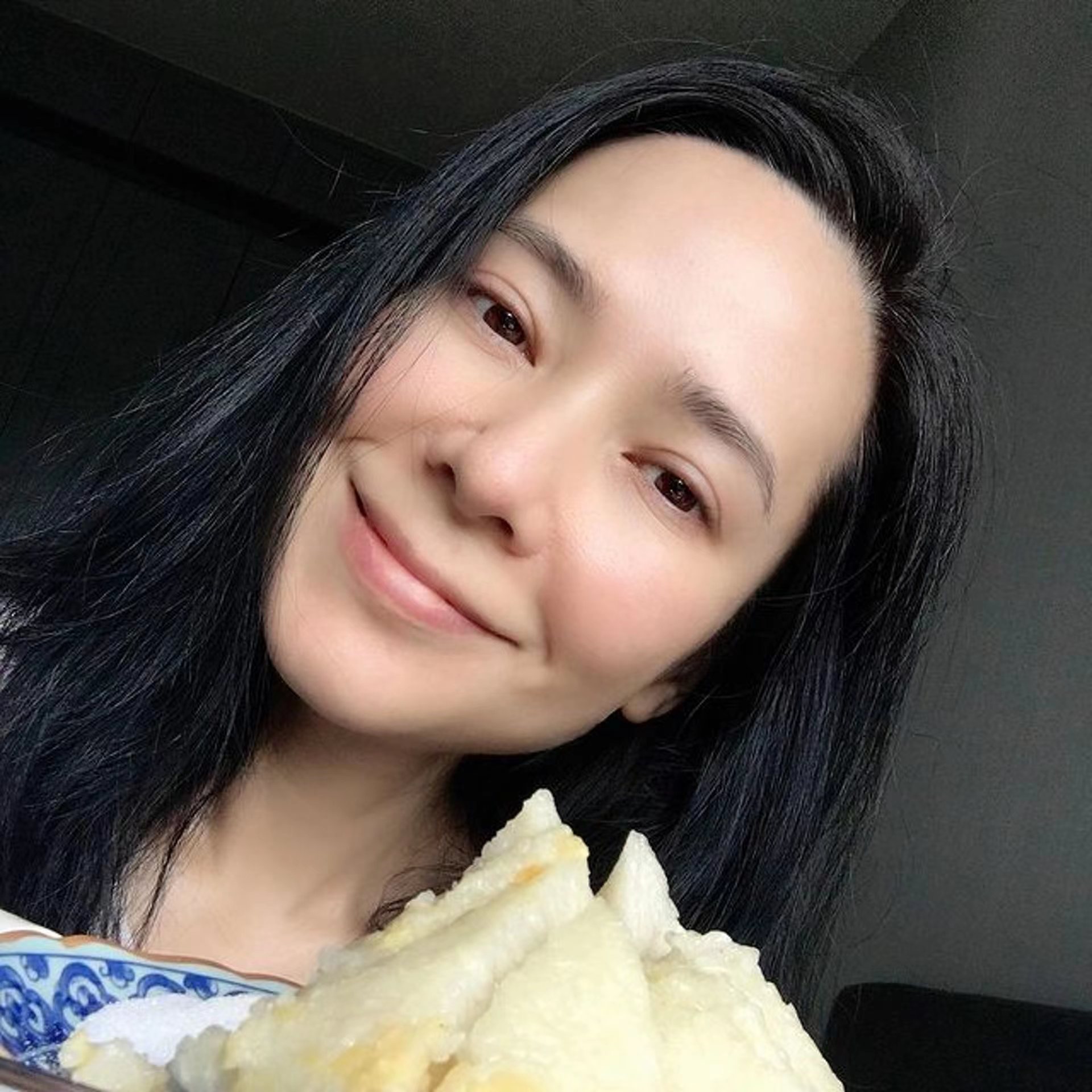 47岁郭羡妮素颜大变样tvb女神眼窝凹陷老了二十岁像奶奶