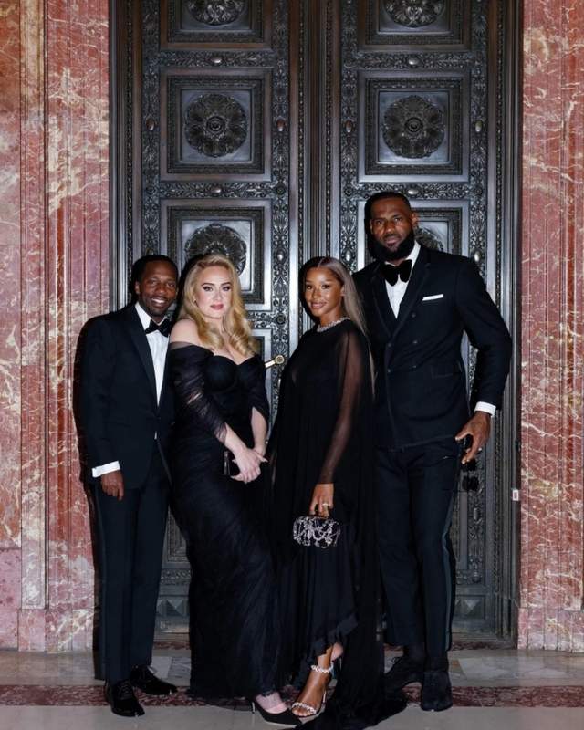 乐福大婚,詹姆斯发文祝贺,多名骑士旧将到场,独缺欧文休闲区蓝鸢梦想 - Www.slyday.coM 乐福大婚,詹姆斯发文祝贺,多名骑士旧将到场,独缺欧文休闲区蓝鸢梦想 - Www.slyday.coM