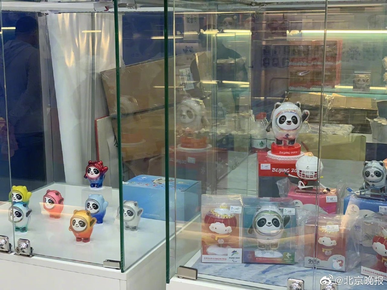 冰墩墩再见！明起冰墩墩停产，谢谢你带给我们的欢乐休闲区蓝鸢梦想 - Www.slyday.coM