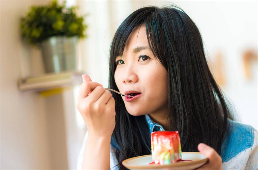 不想长胖的小姐妹,3种易发胖的食物,最好少吃休闲区蓝鸢梦想 - Www.slyday.coM 不想长胖的小姐妹,3种易发胖的食物,最好少吃休闲区蓝鸢梦想 - Www.slyday.coM