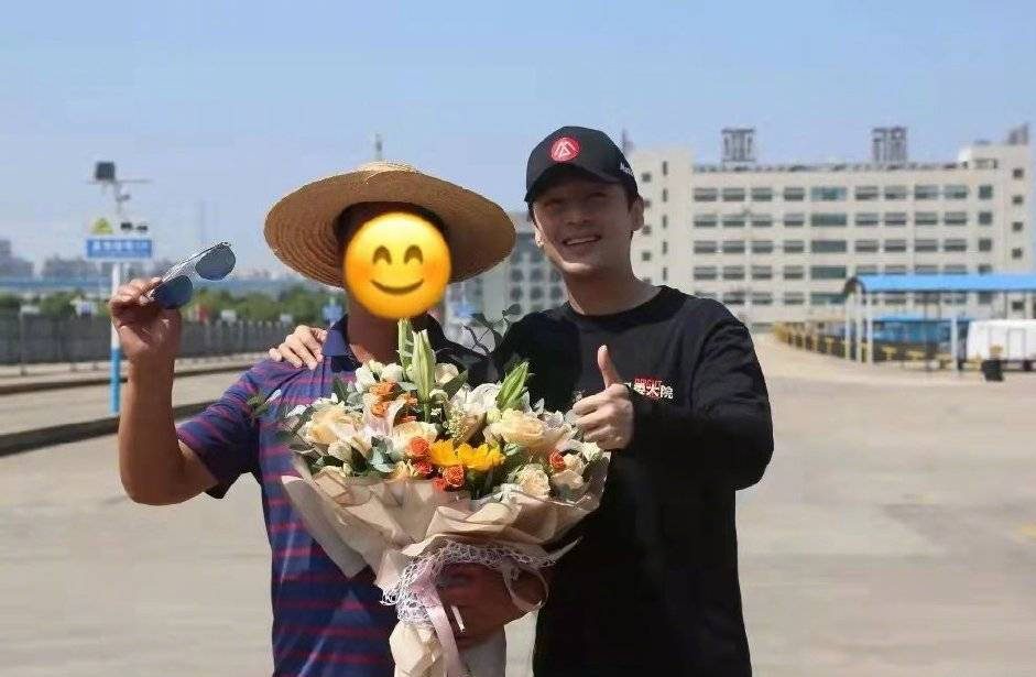 40岁胡歌成功考取C6驾照!可驾驶房车,16年前曾遭遇严重车祸休闲区蓝鸢梦想 - Www.slyday.coM 40岁胡歌成功考取C6驾照!可驾驶房车,16年前曾遭遇严重车祸休闲区蓝鸢梦想 - Www.slyday.coM