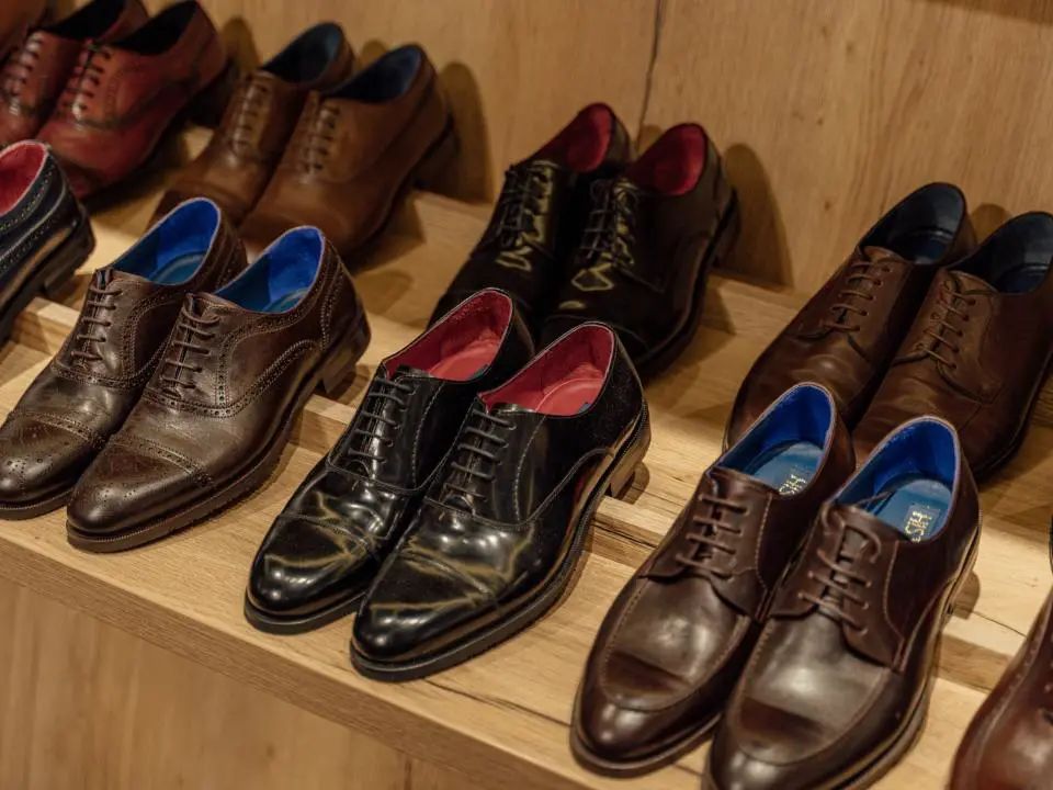 男士皮鞋你会区分吗？和TCE一起看看吧。休闲区蓝鸢梦想 - Www.slyday.coM