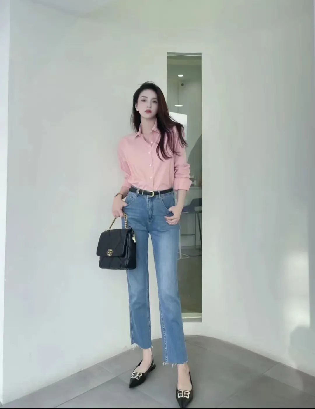 夏天的职场穿搭,职场人都这样穿,上班休闲两不误,简约舒适休闲区蓝鸢梦想 - Www.slyday.coM 夏天的职场穿搭,职场人都这样穿,上班休闲两不误,简约舒适休闲区蓝鸢梦想 - Www.slyday.coM