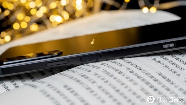 普通用户眼中的信仰，却是专业人士的最爱：索尼Xperia 1 IV体验测评休闲区蓝鸢梦想 - Www.slyday.coM