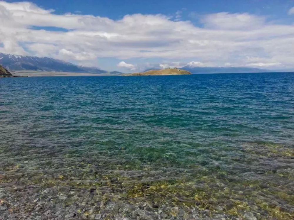暑期游新疆，重庆人选这款双飞游就对了！往返直飞，8天深度游，穿越独库公路休闲区蓝鸢梦想 - Www.slyday.coM