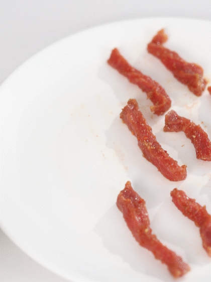 孩子的小零食，大人的下酒菜！香辣牛肉干在家轻松做~休闲区蓝鸢梦想 - Www.slyday.coM