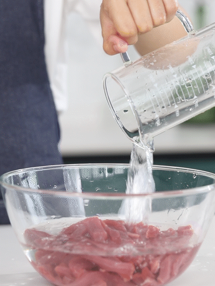 孩子的小零食，大人的下酒菜！香辣牛肉干在家轻松做~休闲区蓝鸢梦想 - Www.slyday.coM