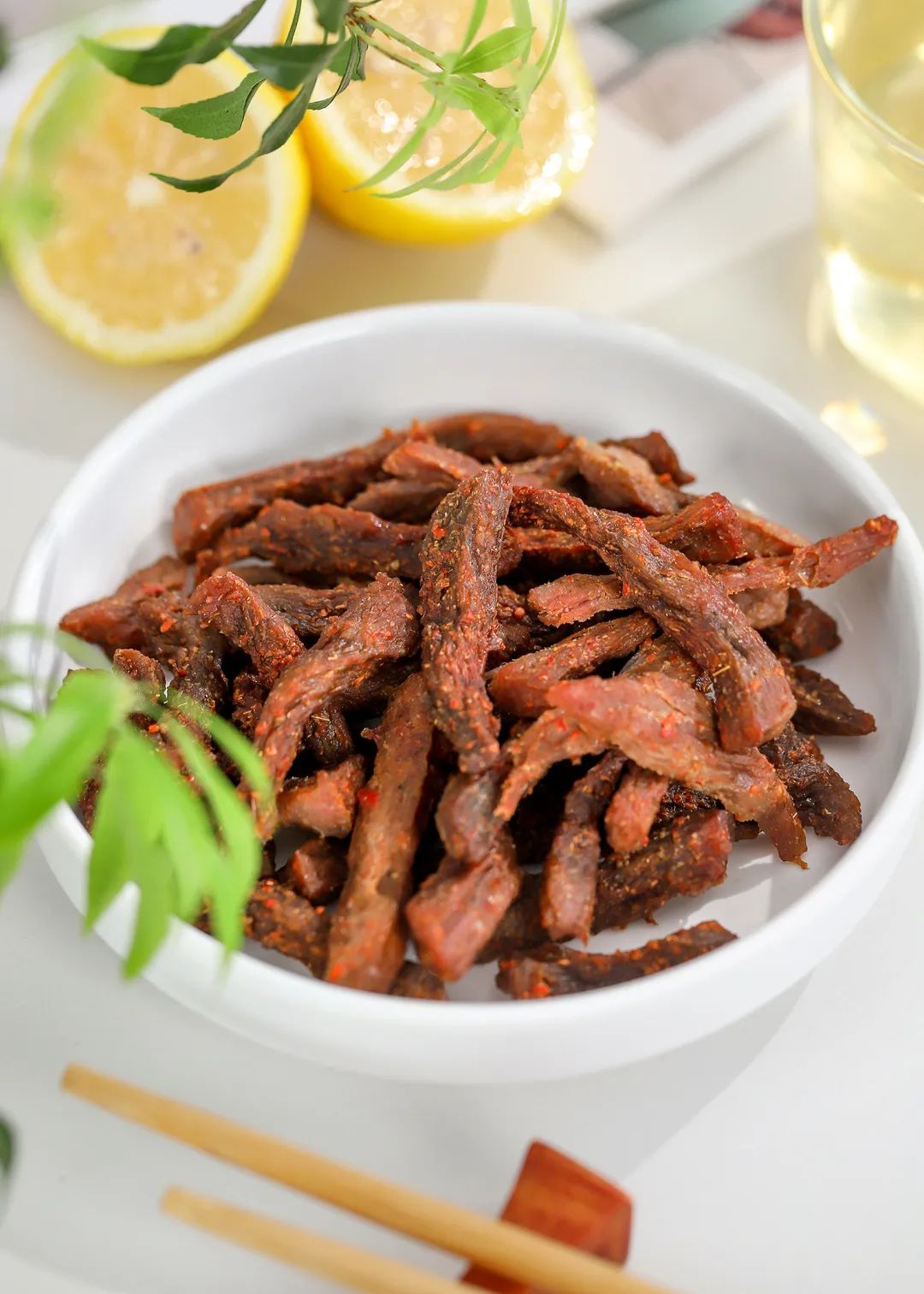 孩子的小零食，大人的下酒菜！香辣牛肉干在家轻松做~休闲区蓝鸢梦想 - Www.slyday.coM