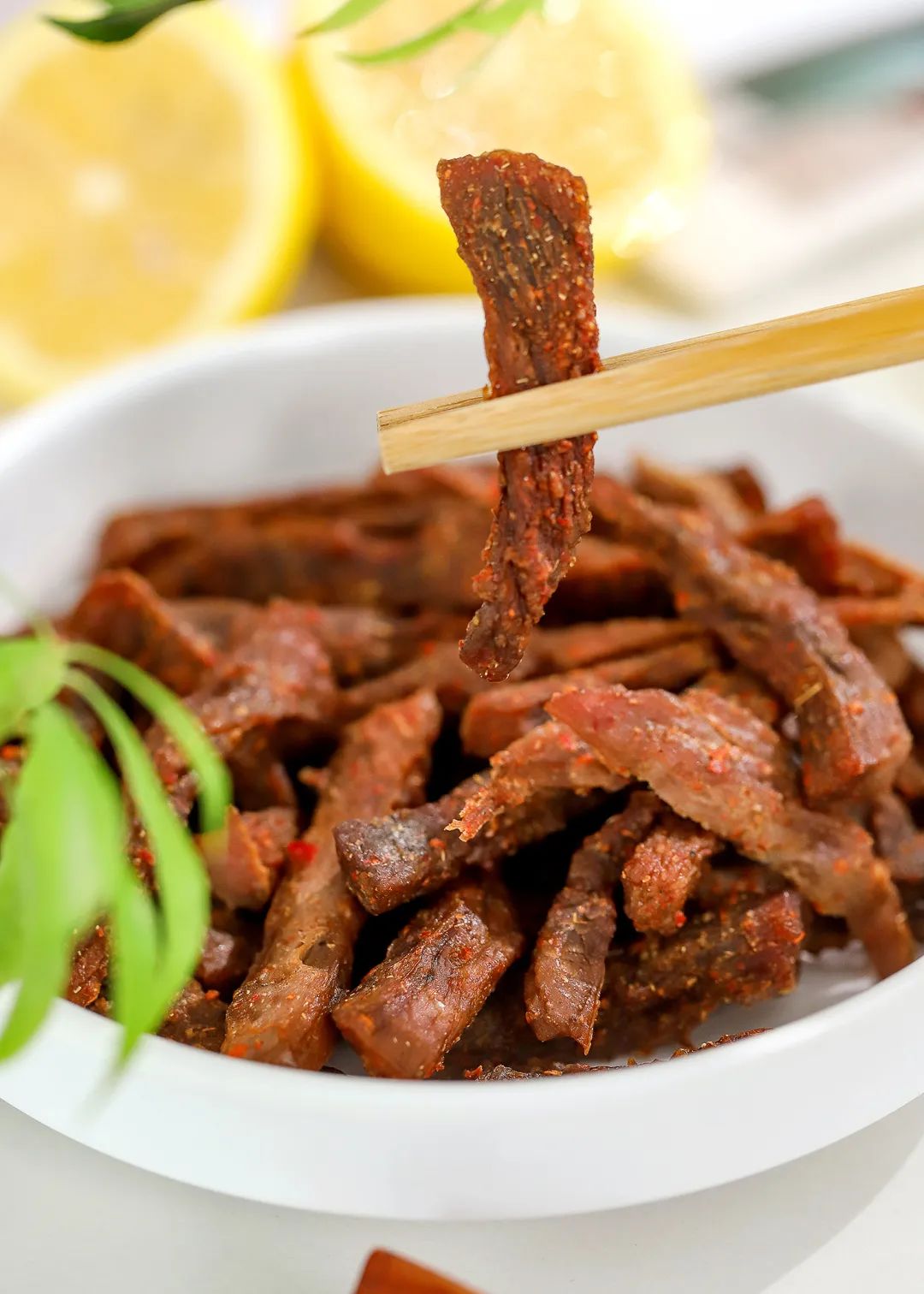 孩子的小零食，大人的下酒菜！香辣牛肉干在家轻松做~休闲区蓝鸢梦想 - Www.slyday.coM