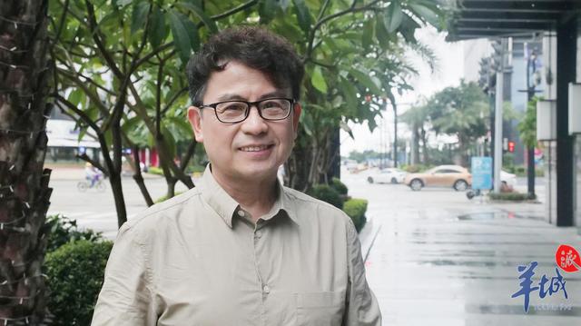 香港喜剧演员黄一山：我是一个标准的新广州人了休闲区蓝鸢梦想 - Www.slyday.coM