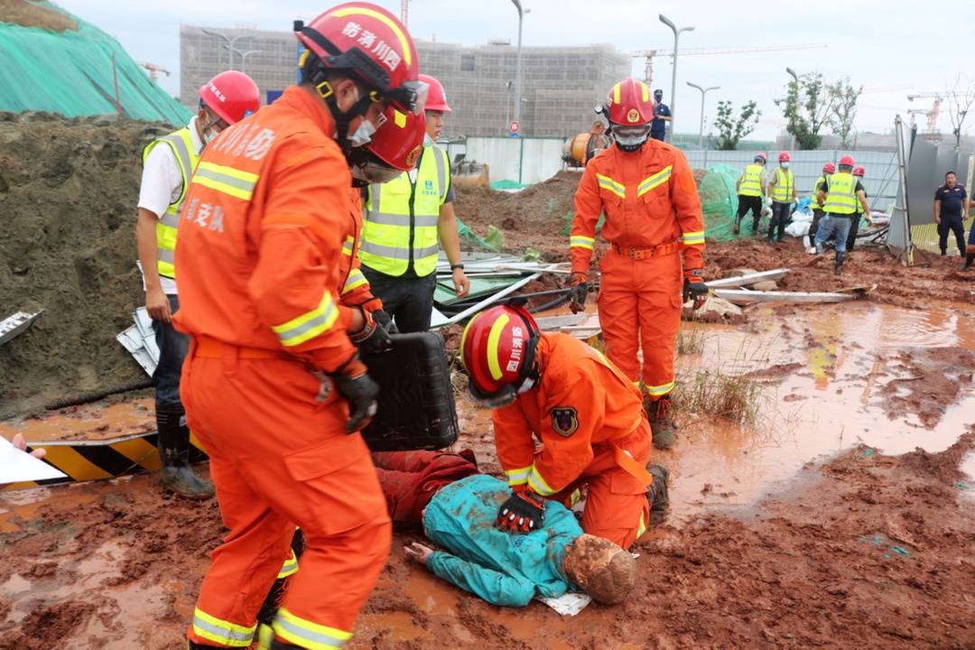全力应对暴雨洪涝灾害 成都东部新区开展综合应急演练休闲区蓝鸢梦想 - Www.slyday.coM