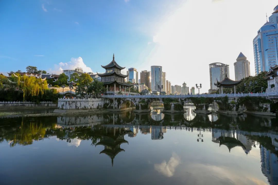 贵阳国际城市“朋友圈”再添新成员！休闲区蓝鸢梦想 - Www.slyday.coM