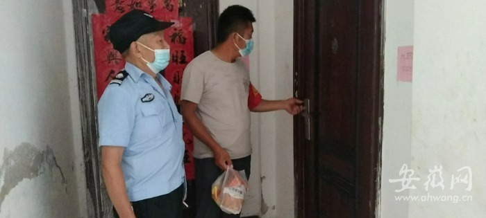 泗县：志愿者参与小区疫情防控 为居民生命健康竖起安全屏障休闲区蓝鸢梦想 - Www.slyday.coM