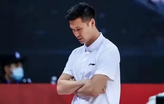 自己宣！霍楠发文告别同曦队 两个赛季只赢下11场休闲区蓝鸢梦想 - Www.slyday.coM