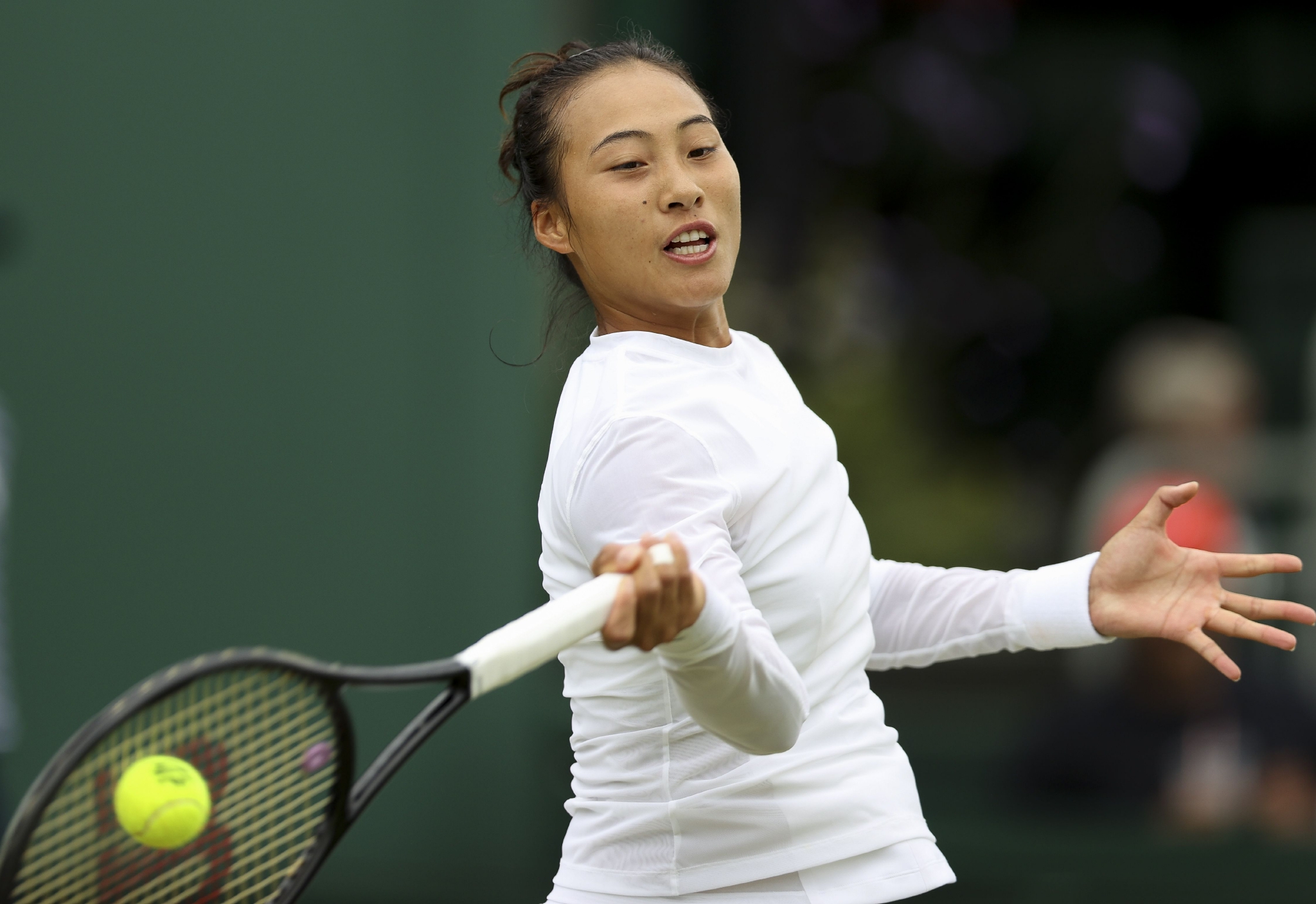 网球温网郑钦文晋级