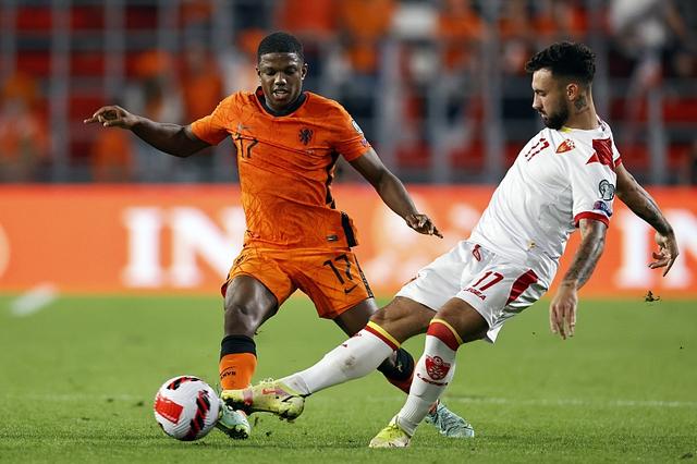 曼联摘掉冤大头帽子！德容最快周末现身梦剧场？巴萨已录告别视频休闲区蓝鸢梦想 - Www.slyday.coM