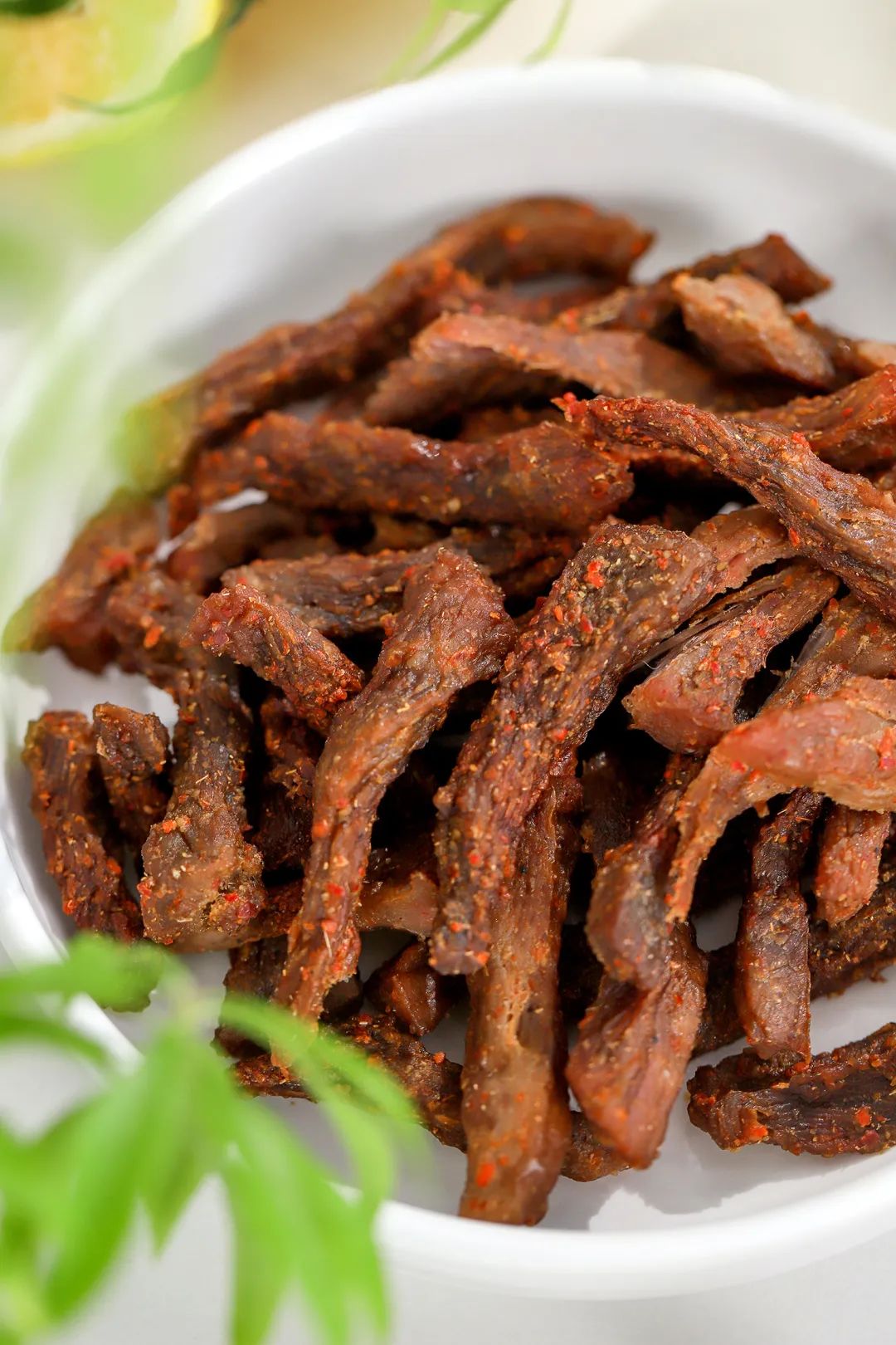 孩子的小零食，大人的下酒菜！香辣牛肉干在家轻松做~休闲区蓝鸢梦想 - Www.slyday.coM