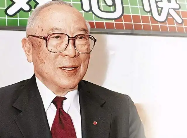 香港回归25周年，冲上热搜的“001小姐”是谁？休闲区蓝鸢梦想 - Www.slyday.coM