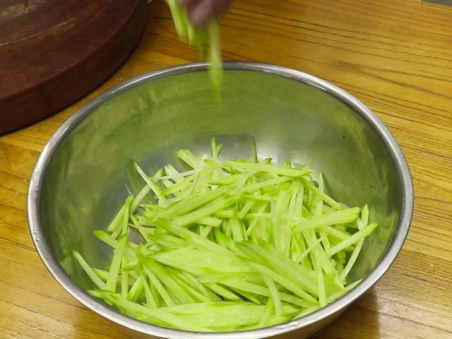 夏天宁可不吃肉，也要吃的5种碱性菜！高营养低嘌呤，常吃才有劲休闲区蓝鸢梦想 - Www.slyday.coM