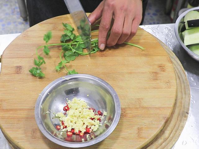 夏天宁可不吃肉，也要吃的5种碱性菜！高营养低嘌呤，常吃才有劲休闲区蓝鸢梦想 - Www.slyday.coM