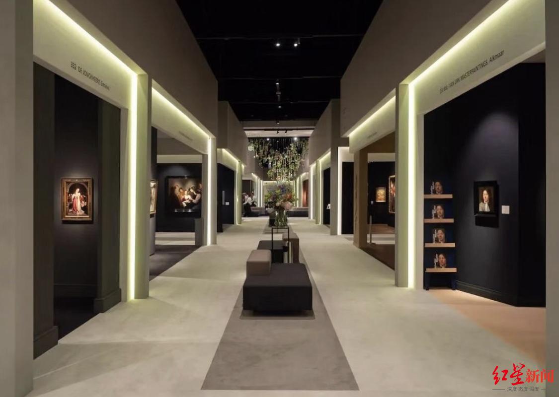 欧洲最大艺术博览会遭劫匪砸柜抢走展品，两人已被捕休闲区蓝鸢梦想 - Www.slyday.coM