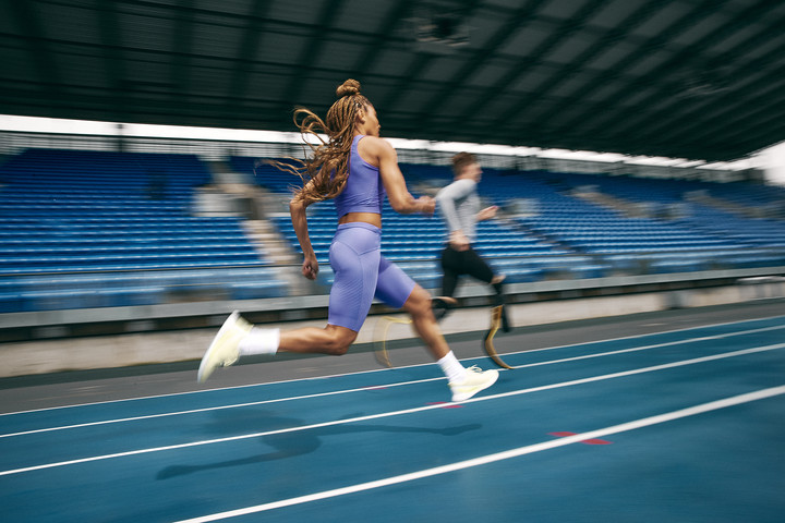 专访 lululemon 产品研发团队：要把「穿了就像没穿」的体验，带到跑步领域休闲区蓝鸢梦想 - Www.slyday.coM