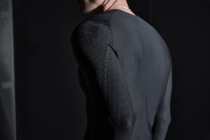 专访 lululemon 产品研发团队：要把「穿了就像没穿」的体验，带到跑步领域休闲区蓝鸢梦想 - Www.slyday.coM