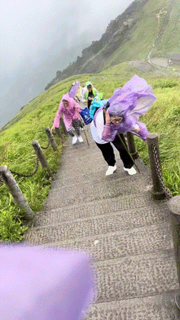 “中了4.48亿，我还要去上班吗？”别问了，我血压都高了哈哈哈哈休闲区蓝鸢梦想 - Www.slyday.coM