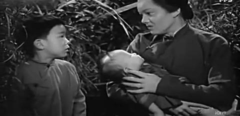 银幕上的秀场：美军为何到处打人还能摆出正气凛然的姿势？休闲区蓝鸢梦想 - Www.slyday.coM