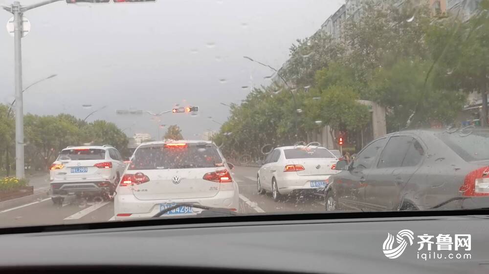 山东多地出现小到中雨局部大雨或暴雨 今夜到明天多地局部仍有暴雨休闲区蓝鸢梦想 - Www.slyday.coM