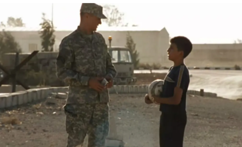 银幕上的秀场：美军为何到处打人还能摆出正气凛然的姿势？休闲区蓝鸢梦想 - Www.slyday.coM