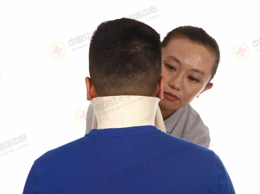 应急救护科普 | 现场包扎技术之三角巾双眼包扎