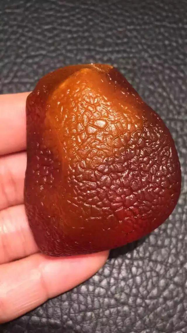 聊聊蜜蜡原石皮纹的那些事