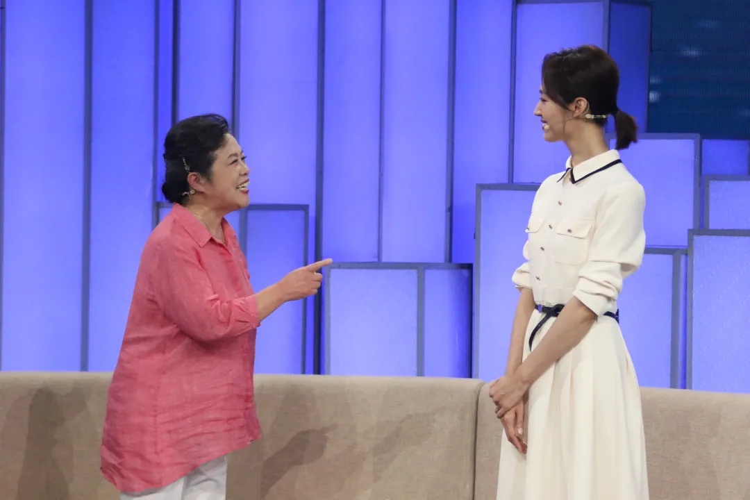 央视《向幸福出发》第10位主持人张宇,"润物细无声"式主持好评__财经