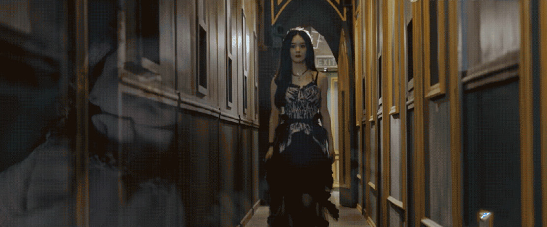 赵丽颖为新综艺牺牲大，穿蕾丝裙女团风爆棚，35岁剪公主切扮萝莉休闲区蓝鸢梦想 - Www.slyday.coM