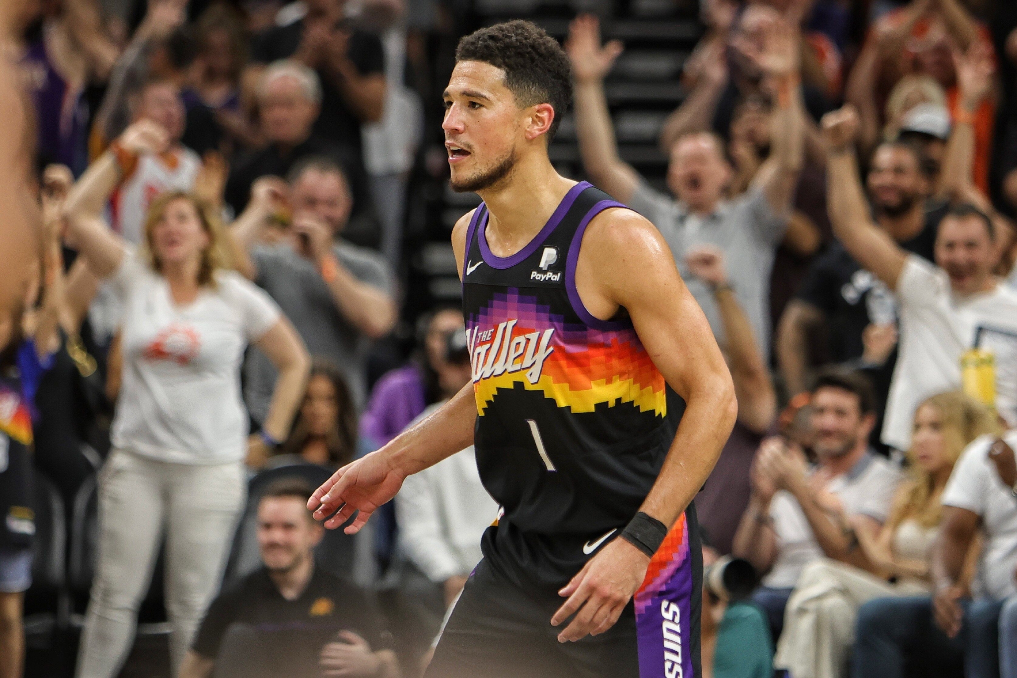 布克与太阳提前续约 4年2.14亿超级顶薪休闲区蓝鸢梦想 - Www.slyday.coM