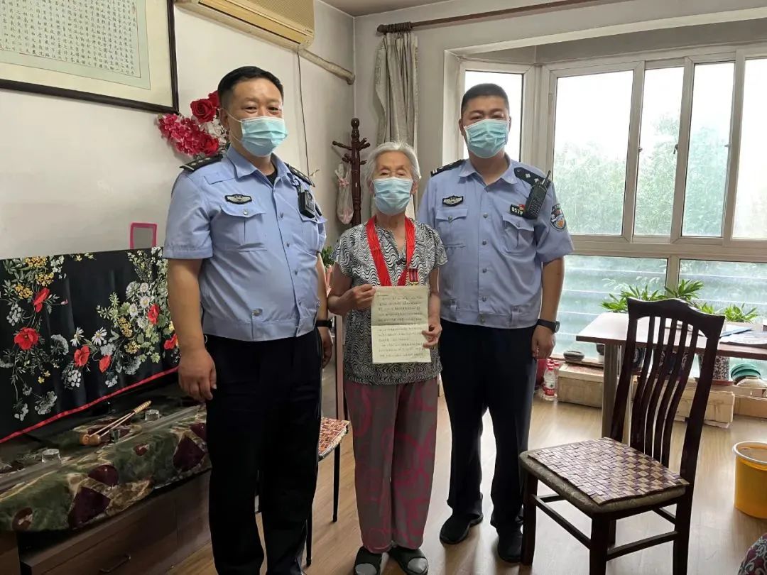 谁还不是共产主义接班人了呢？！休闲区蓝鸢梦想 - Www.slyday.coM