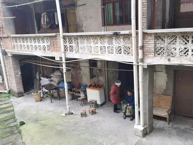 为保女儿不被性侵，女子锤杀丈夫被判缓刑！法院：属防卫不适时休闲区蓝鸢梦想 - Www.slyday.coM